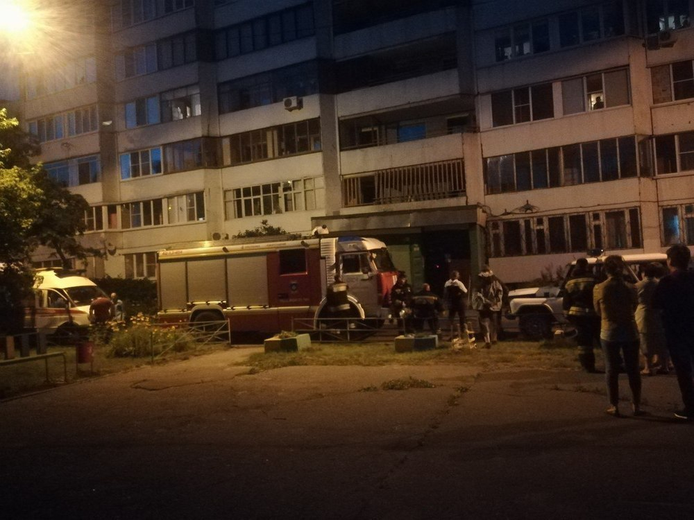 14-летняя школьница выпала с 16 этажа после ссоры с парнем в Воронеже