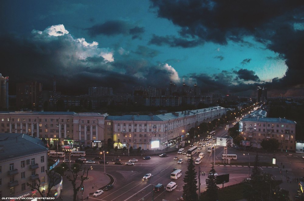 Эпичный снимок вечернего Воронежа опубликовали в Сети