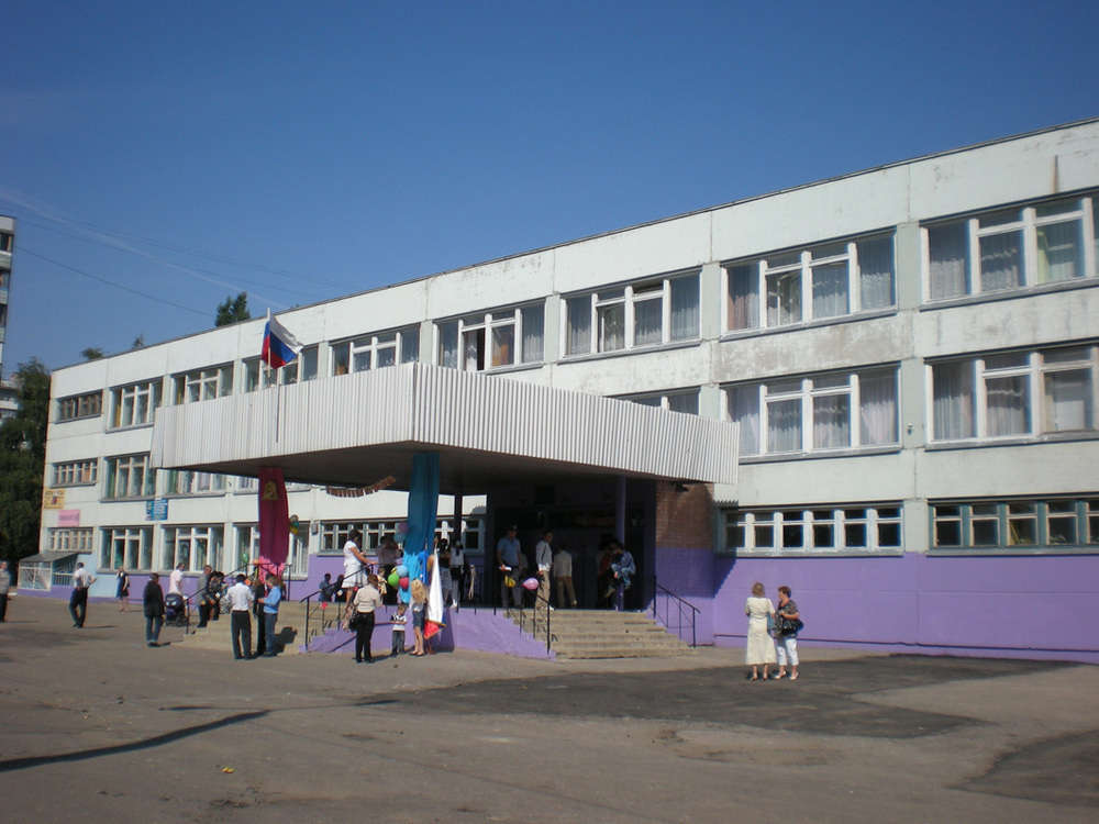 В Воронеже за год стало меньше на 10 школ, где обучаются в две смены