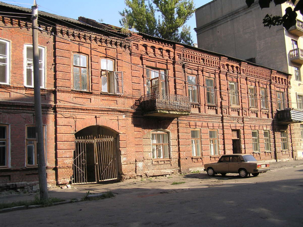 В центре Воронежа восстановят два исторических дома Стародубовой и Клюева