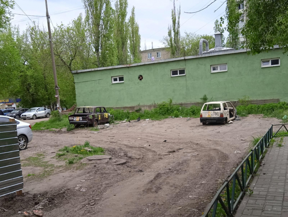 Кладбище автомобилей появилось в жилом районе Воронежа