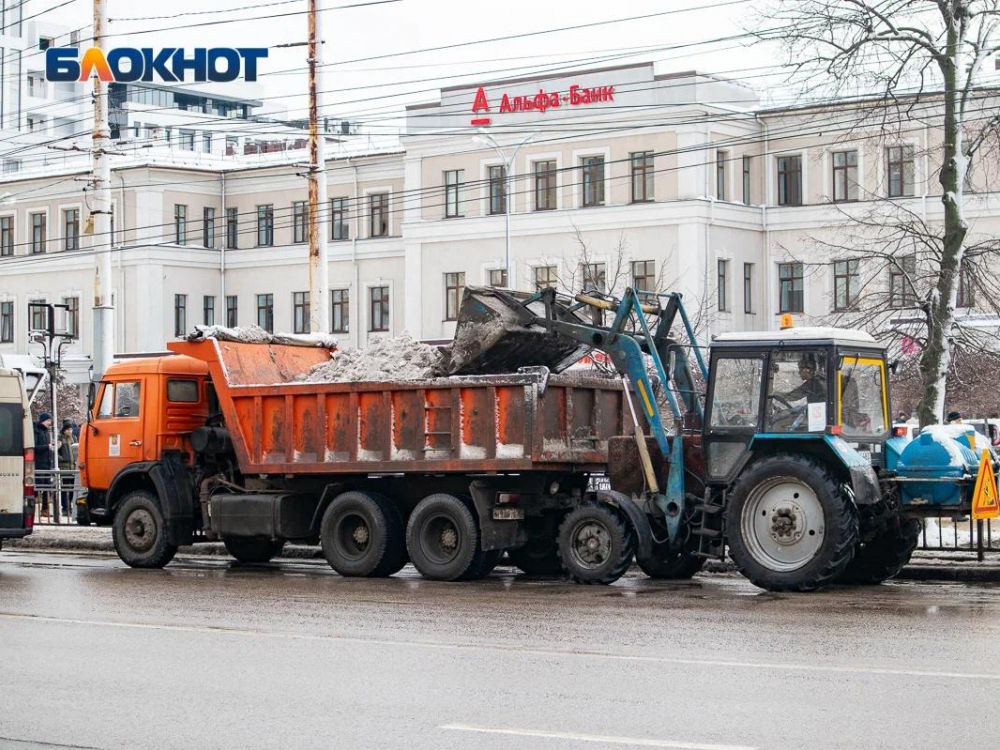 Штормовое предупреждение из-за снежных заносов объявили на территории Воронежской области