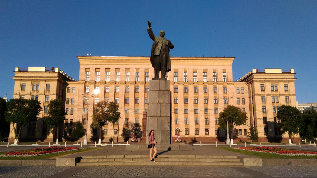 Chicko площадь ленина 6 ленинский район фото Как Воронеж за короткий период уставился десятком изваяний Ленина