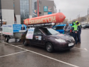 Машиной с макетом ракеты и надписью «На Вашингтон» заинтересовались воронежские полицейские 