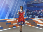 Воронежская мулатка Фанта Диоп в русском народном костюме рассказала о снеге
