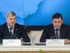 Губернатор Гусев и спикер Нетёсов оттолкнулись от  Паустовского, поздравляя работников культуры