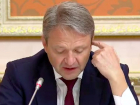 Путин высмеял Ткачева в Воронеже: «Индонезия – это мусульманская страна, там свинину не едят»