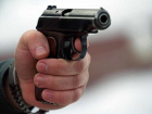 Пьяный воронежец выстрелил из пистолета в своего 8-летнего сына