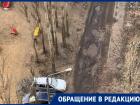 «К дому можно подобраться только на тракторе»: жители воронежской многоэтажки просто поражены качеством дворовых дорог 