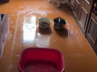 Квартиры залило водой из-за неудачного старта капремонта крыши в воронежской пятиэтажке