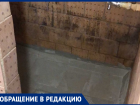 «Двери вываливаются, плитка отваливается»: воронежское общежитие молит о ремонте своим отталкивающим видом 
