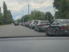 Очередь за бензином, растянувшаяся на несколько километров, ужаснула воронежцев