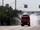 Брызги летят наверх: как освежают Воронеж знойным летом, показали на видео