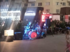 Барабанный расколбас под макарену попал на видео в центре Воронежа