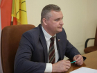 Новыми фурами жены и критикой камер фиксации нарушений отметился депутат Чужиков