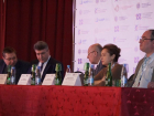 «Взгляд в будущее»: что сказали друг другу практики и теоретики на международной конференции в Воронеже