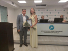 Врач воронежского онкоцентра, принявшая роды в поезде, получила награду от министра здравоохранения
