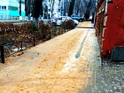 В непроходимую песочницу превратили улицу в центре Воронежа