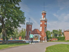 Ворота, окна, часы, колокола, фонарь и шпили обновят около Дворца Ольденбургских под Воронежем