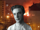 Огонь на бывшем военном складе озарил улицу имени пламенного поэта в Воронеже