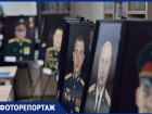 «Их взгляды, их судьбы»: в Воронеже прошло закрытие выставки, посвященной погибшим бойцам СВО