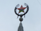 В Воронеже вандалы разрисовали советскую звезду под героя из «Спанч Боба»