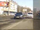 Неадекватного воронежского таксиста сняли на видео