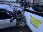 Два человека пострадали в ДТП с участием автобуса в Воронеже 