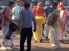 Пьяные танцы под кришнаитов устроили воронежцы в День города