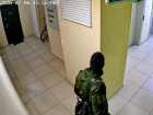 Мужчина, избивший инвалида, поджег машины после ссоры с женой и попал на видео в Воронеже