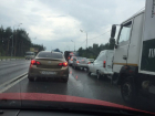 Непогода спровоцировала огромную пробку на окружной дороге Воронежа