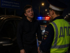 Пьяный автомобилист сорвал с полицейского погон и ударил в лицо в Воронежской области