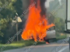 Легковушка сгорела на подъезде к селу под Воронежем