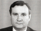 В начале 90-х по Воронежу прогремела бесславная отставка первого губернатора