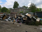 Воронежец заметил мусорный апокалипсис у детского садика