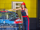 Александра Деревенских вымыла автомобиль на высокой шпильке в конкурсе «Мисс Блокнот Воронеж-2018»