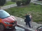 Тротуар проглотил девушку в Воронеже 