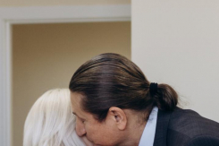 Депутат Госдумы от Воронежской области трогательно поздравил всех мам России