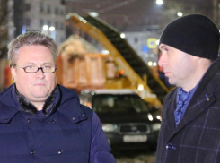 В мороз и без шапки: мэр Кстенин катался ночью по Воронежу