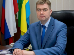 Глава воронежского района, где после атаки БПЛА загорелась нефтебаза, находится на больничном