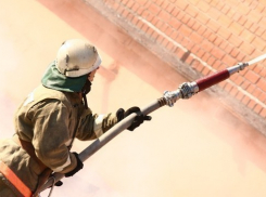 В Воронеже во время пожара в бане было спасено 10 человек