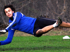 Вратарю Воронежского «Факела» в Москве прооперировали колено