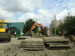 Ремонт дороги на улице Черняховского за 41 млн начался с задержкой в Воронеже 