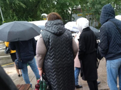 Мокрый ад, давка и дикие цены на такси: доброе утро, Воронеж