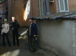 «В квартирах холодно, как в склепе»: жители воронежской многоэтажки в самом центре города мерзнут без тепла
