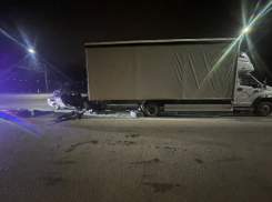 Опубликовано фото с места жуткой гибели в ДТП двух человек на Вогрессовском мосту в Воронеже