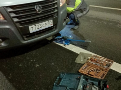 Воронежец помог белгородской бригаде скорой помощи, попавшей в беду при перевозке пациента 