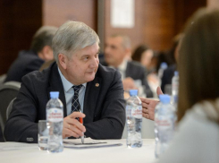 Воронежский губернатор боится опять распылить все деньги