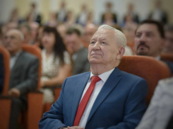 Экс-губернатор Воронежской области Иван Шабанов отмечает 85-летний юбилей