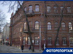 Как выглядит дом, построенный в Воронеже для дочери чиновника и впитавший дух образования 